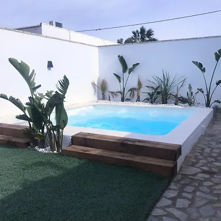 Holiday home Casa Con Piscina Privada A 200m Playa Cadiz